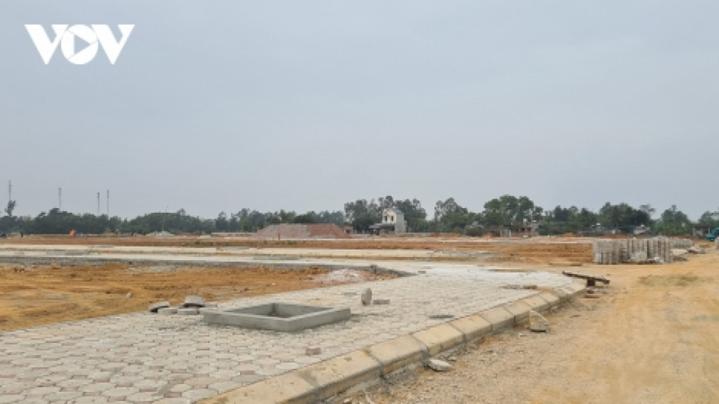 Thủ tướng chỉ đạo nghiên cứu biện pháp ngăn chặn “cơn sốt” đất