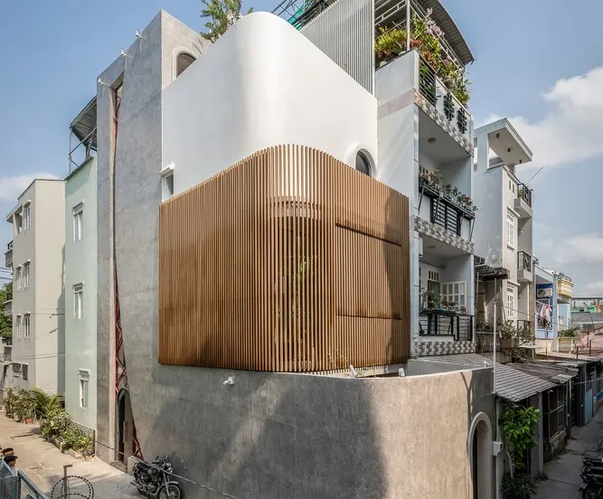 Alone House