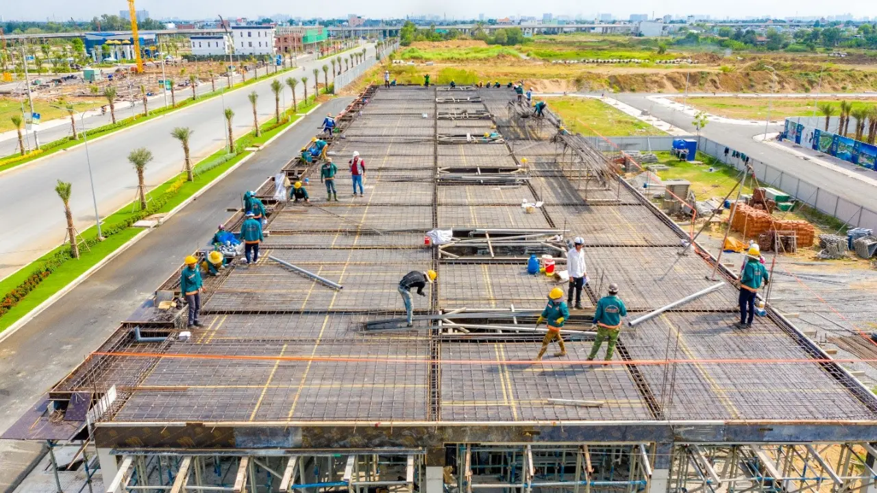 The Sol City đang được gấp rút hoàn thiện