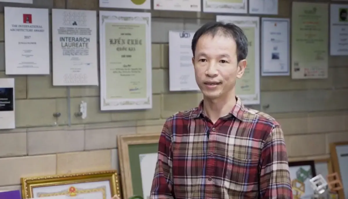 KTS Hoàng Thúc Hào: “Trong hạng mục kiến trúc nhỏ, quy mô trung bình, các bạn KTS trẻ Việt Nam gần như đã xoá nhoà được khoảng cách với kiến trúc trong khu vực và trên thế giới”.