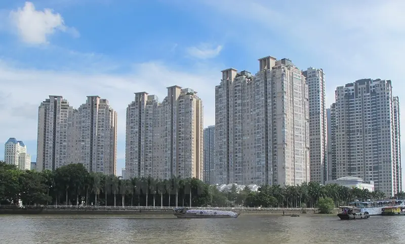 TPHCM: Không để xảy ra tình trạng sốt giá bất động sản