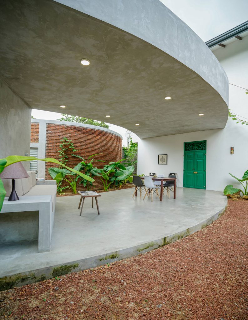 Nhà ”không tường” độc đáo, không gian sống tự do, thoải mái giữa làng quê của cặp vợ chồng trẻ tuổi