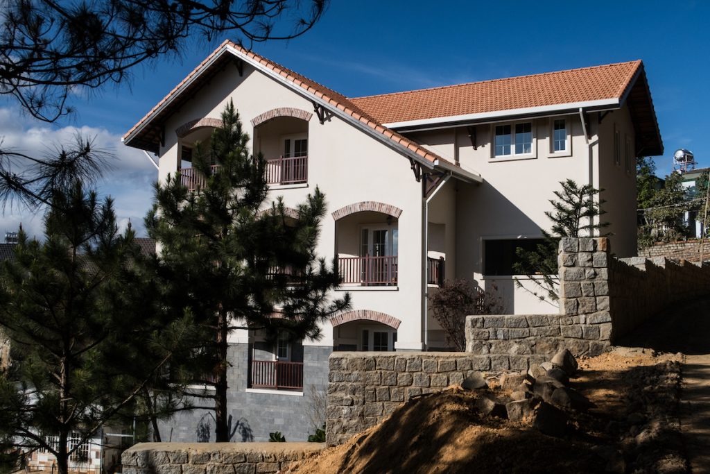 Nhà đồi dốc – “Bài toán khó” trên địa hình dốc