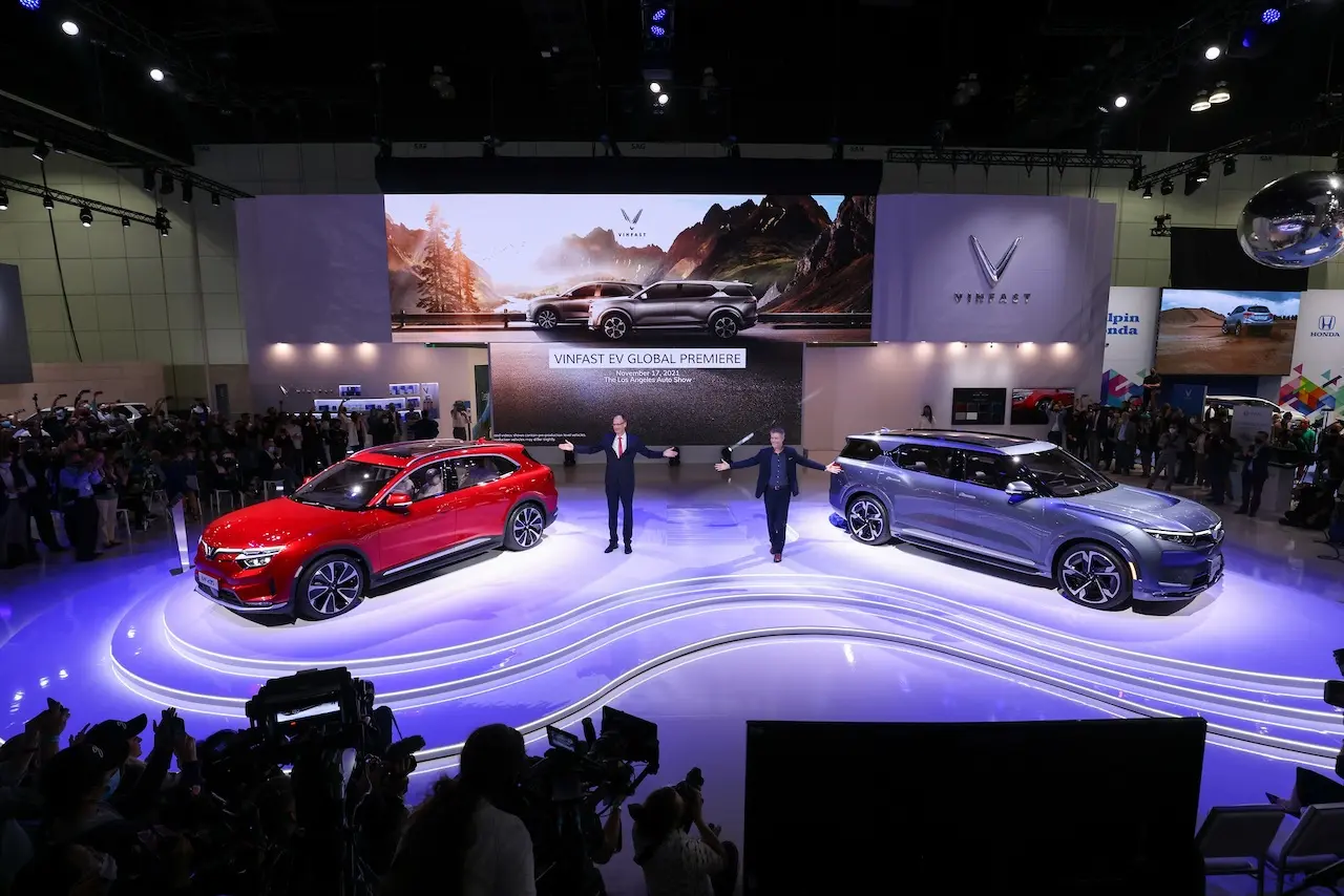 “Soi” chi tiết bộ đôi bom tấn VF e35 và VF e36 vừa chính thức trình làng tại LA Auto Show 2021