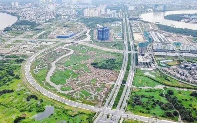 Bộ Xây dựng: Có hiện tượng “cò đấu giá”, “quân xanh – quân đỏ” lộng hành, “xã hội đen”đe dọa trong đấu giá đất