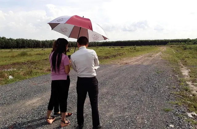 Sốt đất ở làng quê