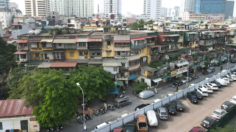 “Luật hóa” quy định về cải tạo chung cư cũ
