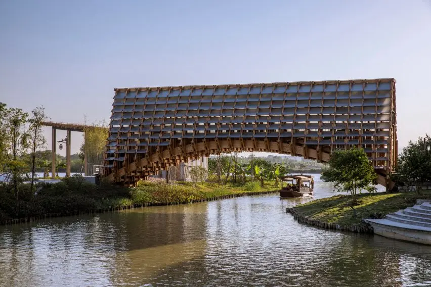 Cầu Gỗ Gulou Waterfront