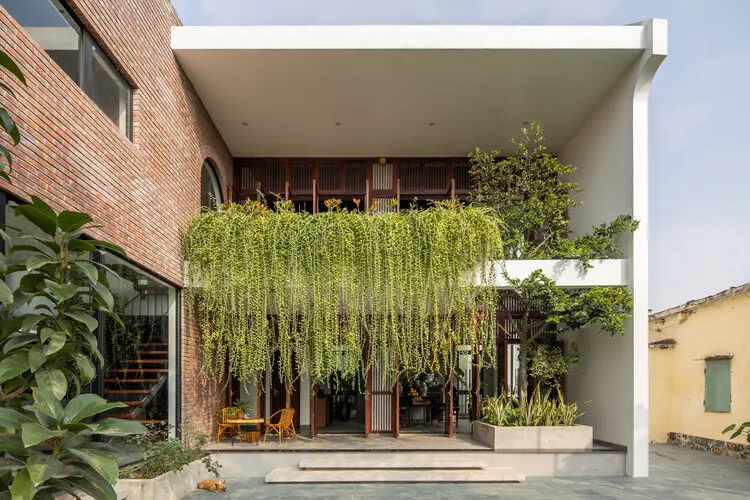 Thai Binh House