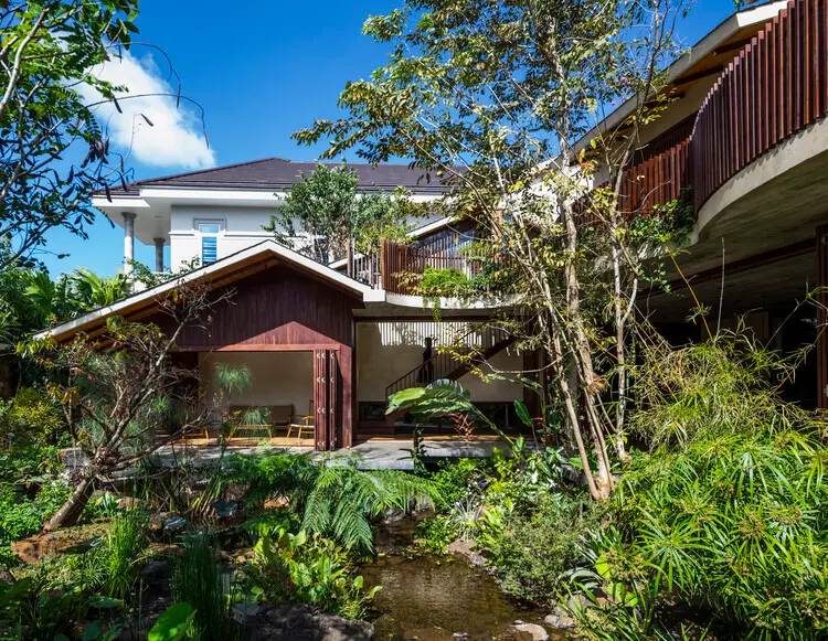 BMT House