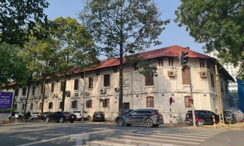 Bí thư Hà Nội yêu cầu dừng ngay phá dỡ tòa nhà 100 tuổi tại 61 Trần Phú