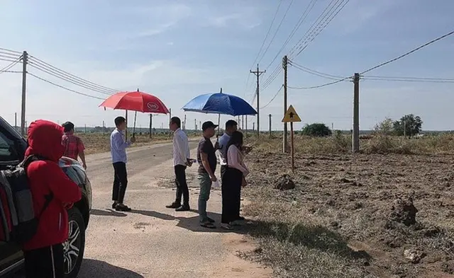 Thanh khoản kém, vì sao giá đất vẫn khó giảm?