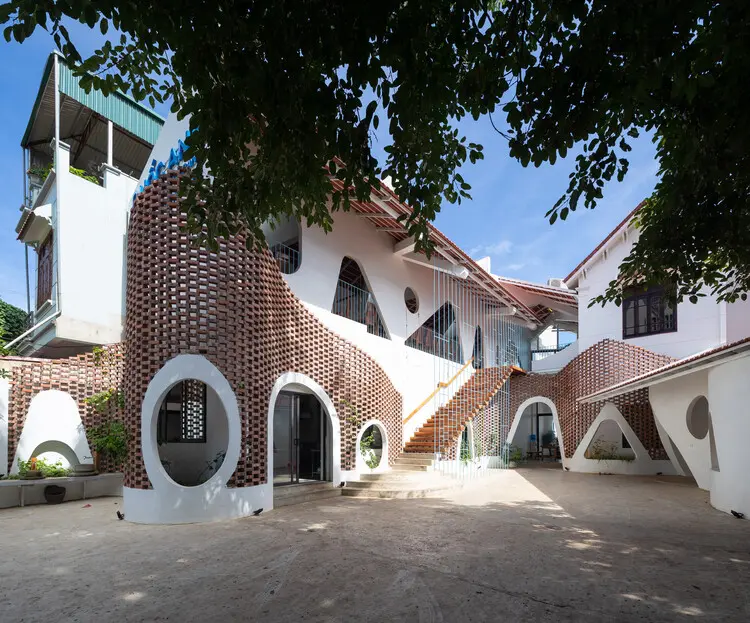 QBY House
