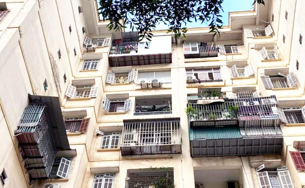 Đầu tư chung cư cũ, nhà trong hẻm có còn ‘ngon ăn’?