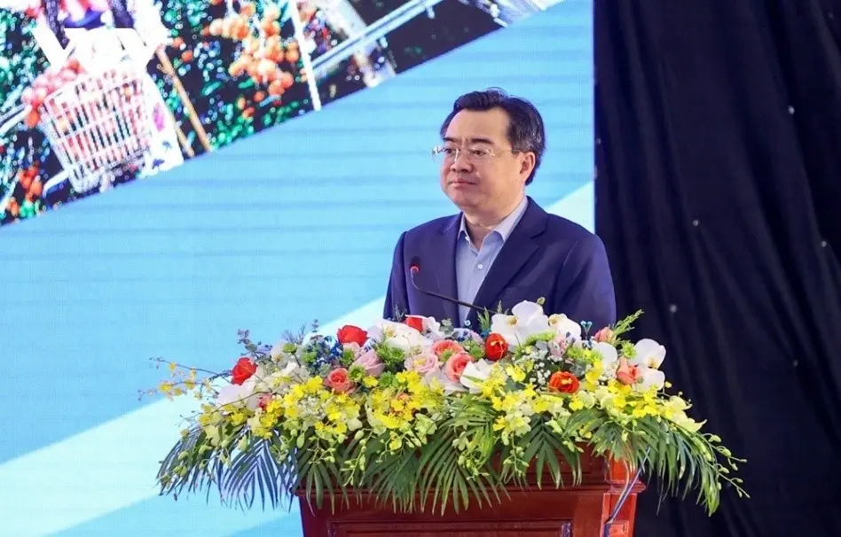 Bộ trưởng Bộ Xây dựng: Nâng cao chất lượng đô thị, thực hiện đồng bộ các chính sách giải nén, giảm tải cho các đô thị lớn