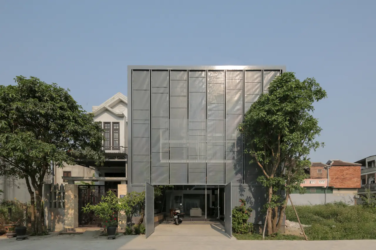 8×20 House