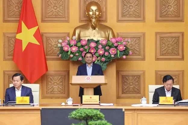 Thủ tướng: Chuẩn bị điều kiện triển khai 2 tuyến đường chiến lược