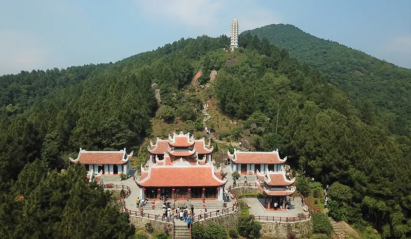 Phê duyệt Nhiệm vụ lập Quy hoạch tu bổ, phục hồi di tích chùa Hương