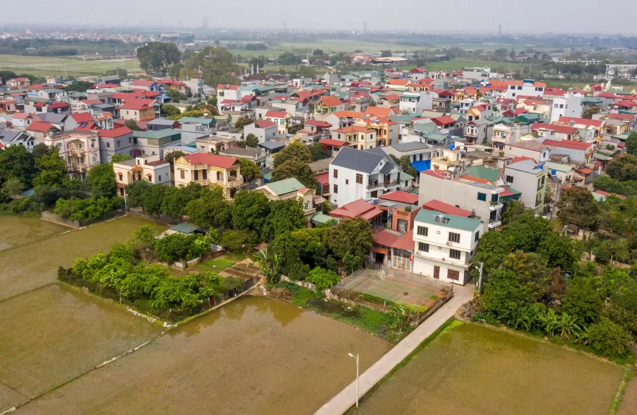Ngôi Nhà Gạch Nhỏ