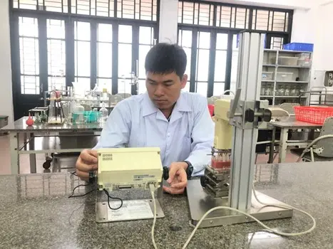 Giảng viên Đại học Xây dựng Hà Nội được cấp bằng độc quyền sáng chế sơn silicat chịu nhiệt