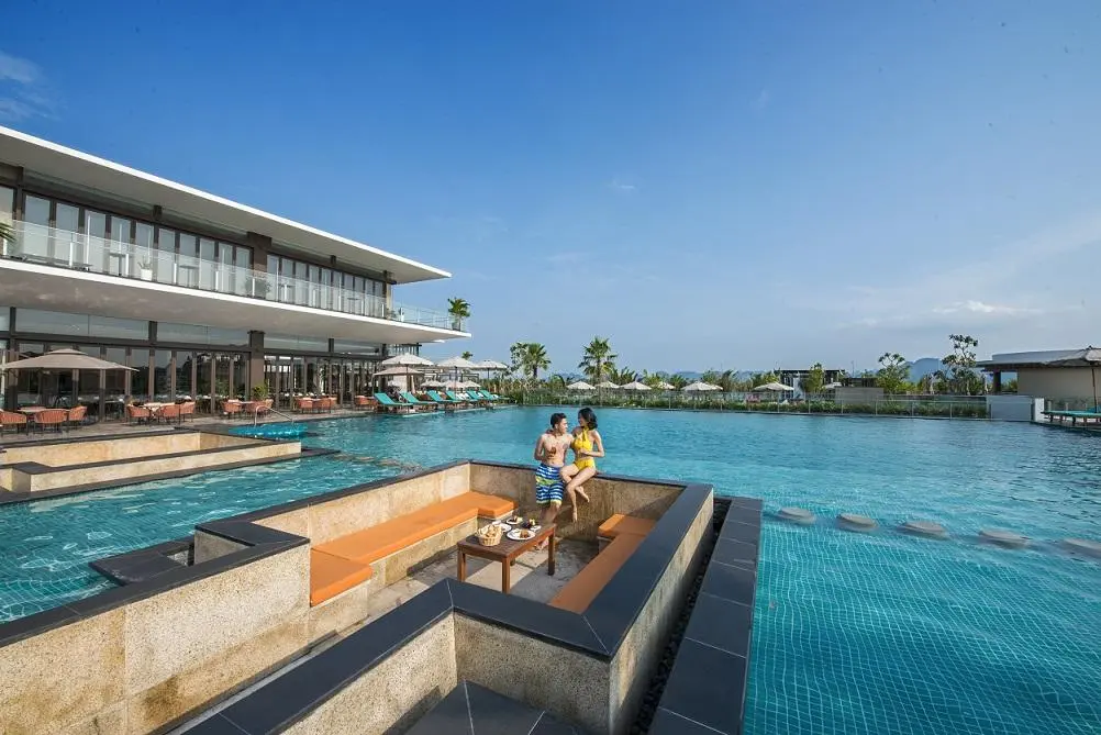 Premier Village Ha Long Bay Resort – mùa hè đầy ắp kỷ niệm bên vịnh di sản