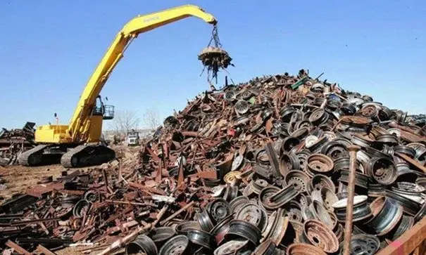 Ban hành danh mục phế liệu được phép nhập khẩu từ nước ngoài làm nguyên liệu sản xuất