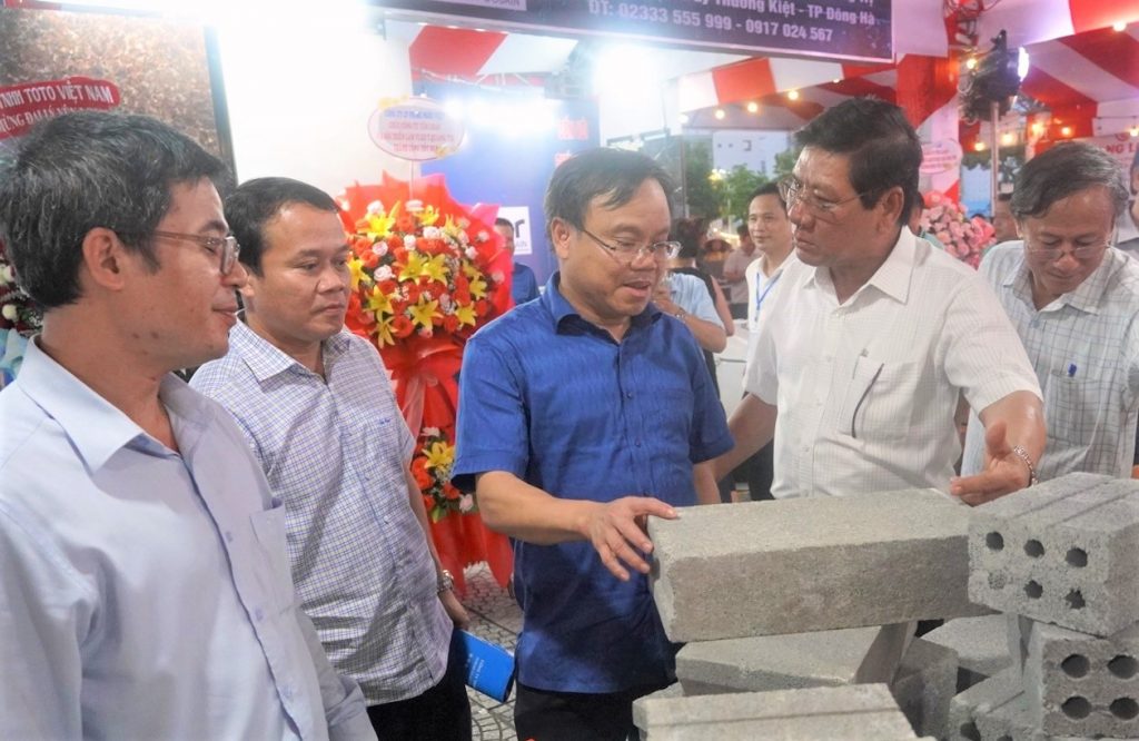 Quảng Trị: Triển lãm trưng bày sản phẩm vật liệu xây dựng