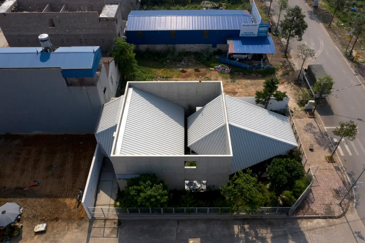 DHY House