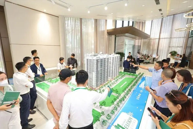 Báo cáo việc thành lập các sàn giao dịch việc làm, bất động sản trước ngày 8/9