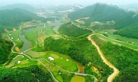 Đề nghị không dùng đất rừng, đất lúa đối với quy hoạch 40 sân golf tại tỉnh Hòa Bình