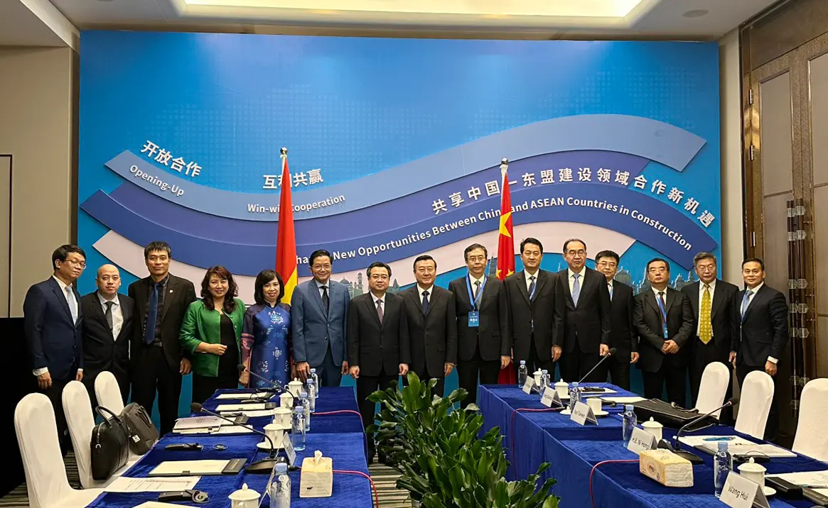 Hội nghị bàn tròn Bộ trưởng xây dựng ASEAN – Trung Quốc