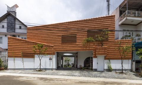 Tile House – Nhà Ngói