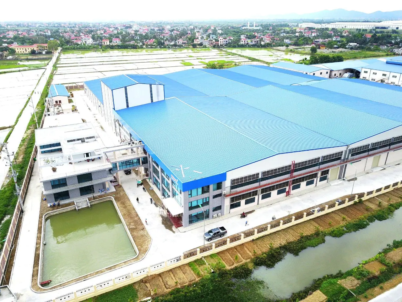 TONMAT – LOCKVIT: Giải pháp bảo vệ công trình trước giông bão