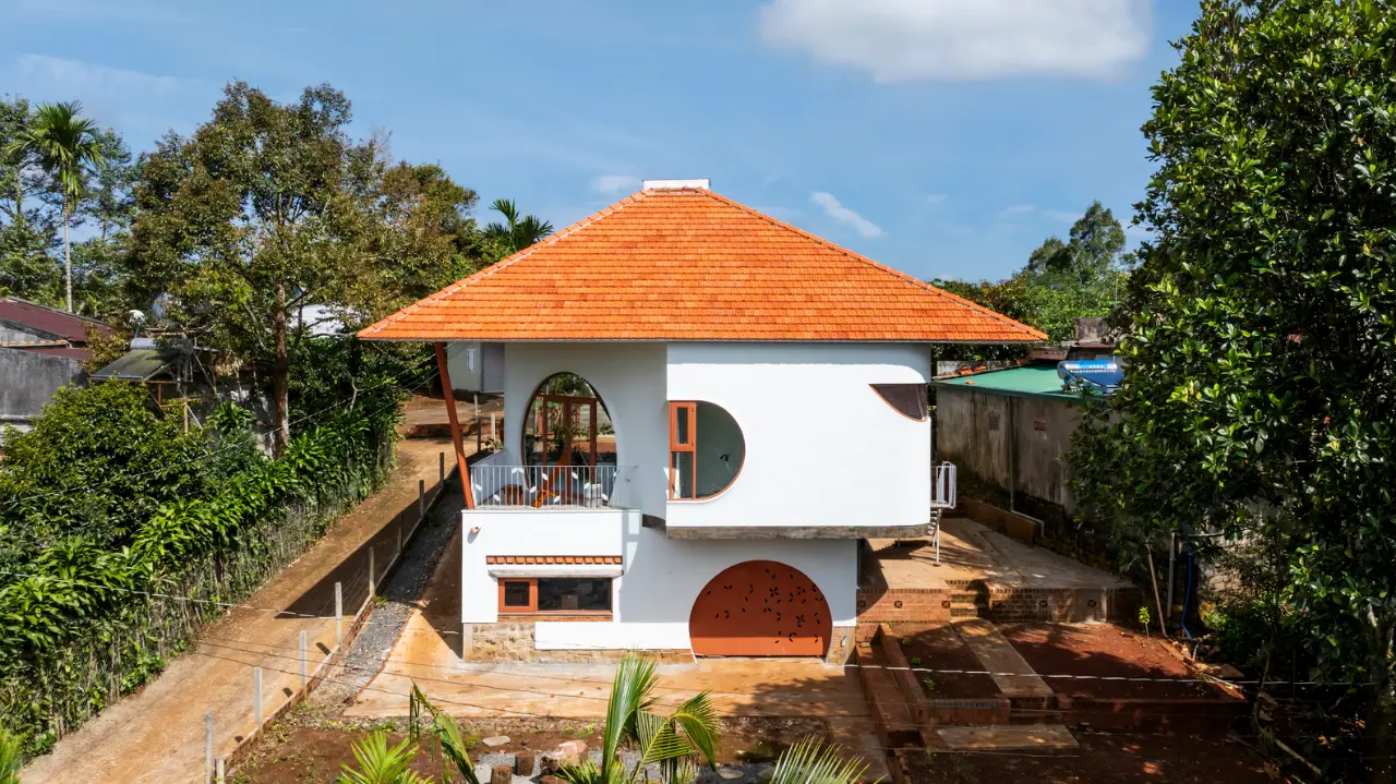 Bloom House