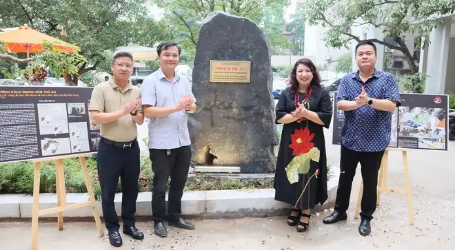 Công sự trú ấn thời kỳ kháng chiến chống Mỹ Di tích kiến trúc quân sự đã được phục dựng và bảo tồn tại Viện Kiến trúc Quốc gia