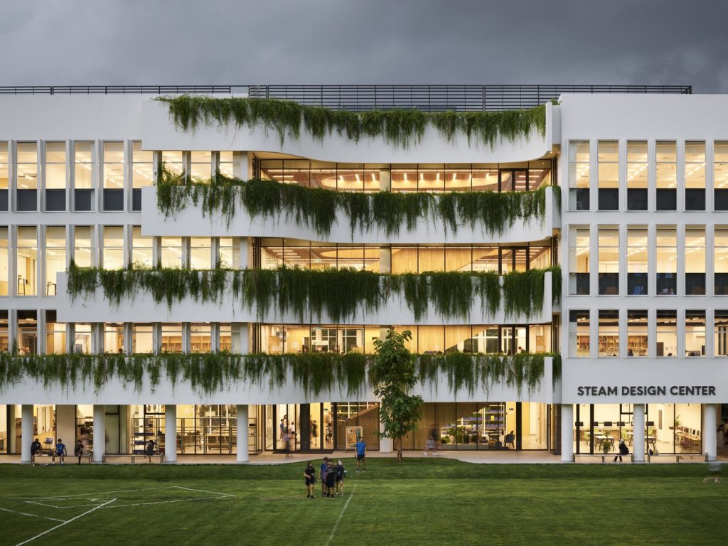 Trường trung học cơ sở mới và Trung tâm thiết kế STEAM