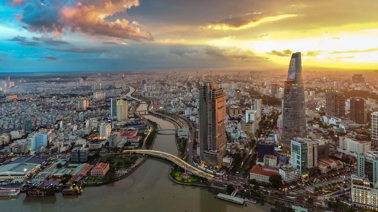 Đô thị toàn cầu TPHCM – Đặc thù và động lực