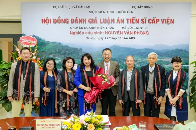 Hội đồng đánh giá luận án tiến sĩ cấp Viện cho NCS Nguyễn Văn Phong