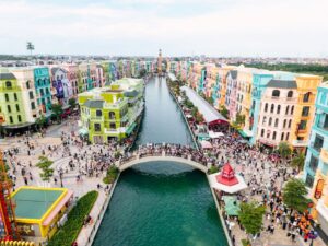 Vingroup thăng 8 bậc, thuộc top 40 doanh nghiệp lớn nhất Đông Nam Á 2025