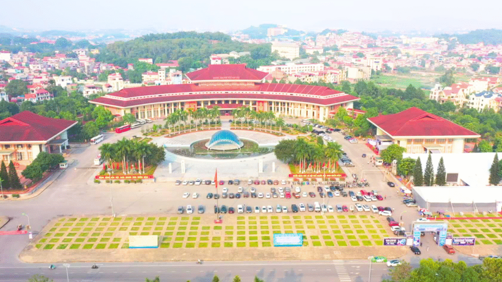 Bài toán nào cho việc chuyển đổi công năng các công sở dôi dư?