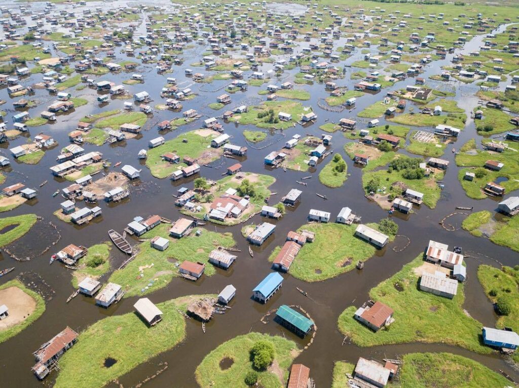 Làng nổi Ganvie: Mô hình đô thị sinh thái xã hội
