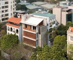 Nhà ống thẳng đứng – Kam and Ly House