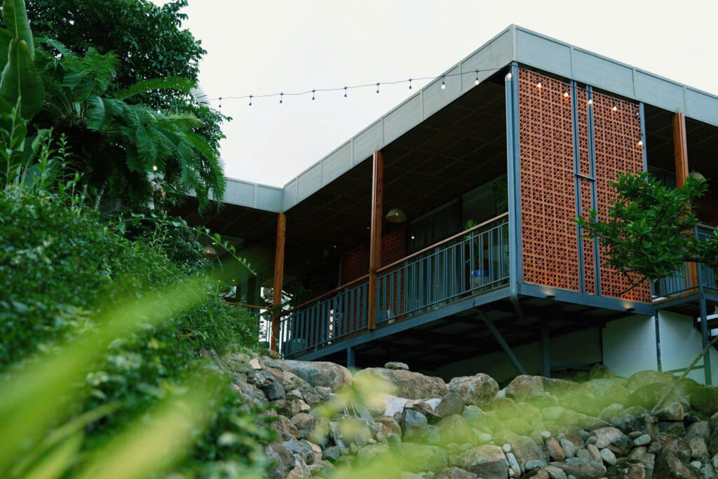 Villa Farm Diên Lạc: Định nghĩa lại không gian sống “chạm” thiên nhiên bằng công nghệ lắp ghép