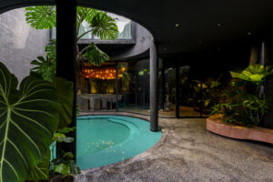 Nhà Bánh Mật – Ốc đảo xanh giữa lòng phố thị