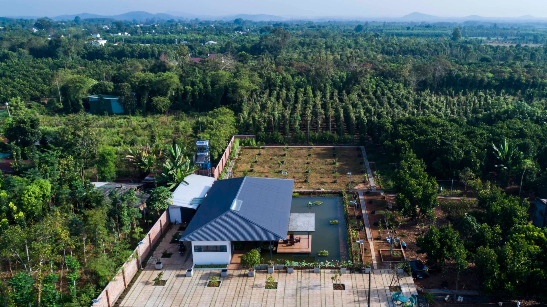 The Second Farmstay/CTA – Creative Architects