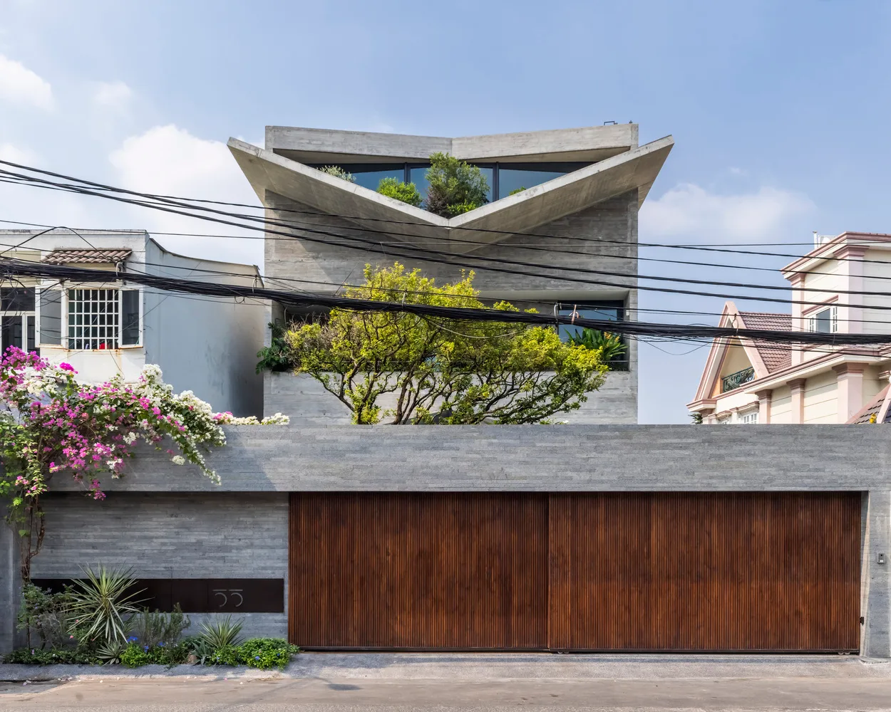 V House