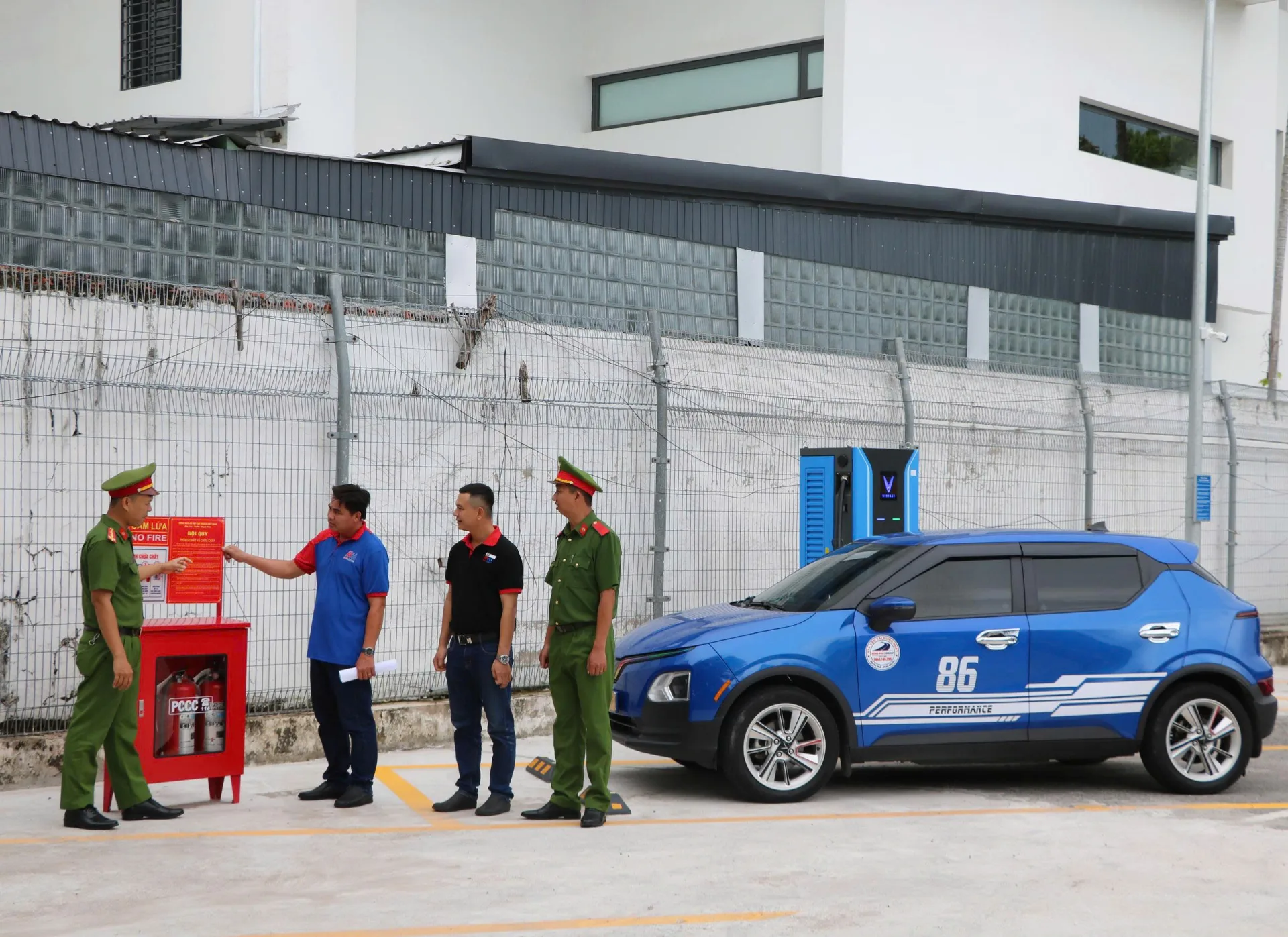 Hạ tầng giao thông tĩnh và an toàn PCCC: nền tảng cho phát triển xe điện bền vững