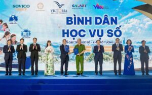 Trường Đại học Hòa Bình chính thức mang tên mới: Đại học Victoria Hòa Bình